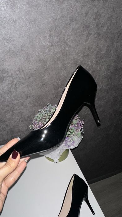 Продам Туфли лодочка