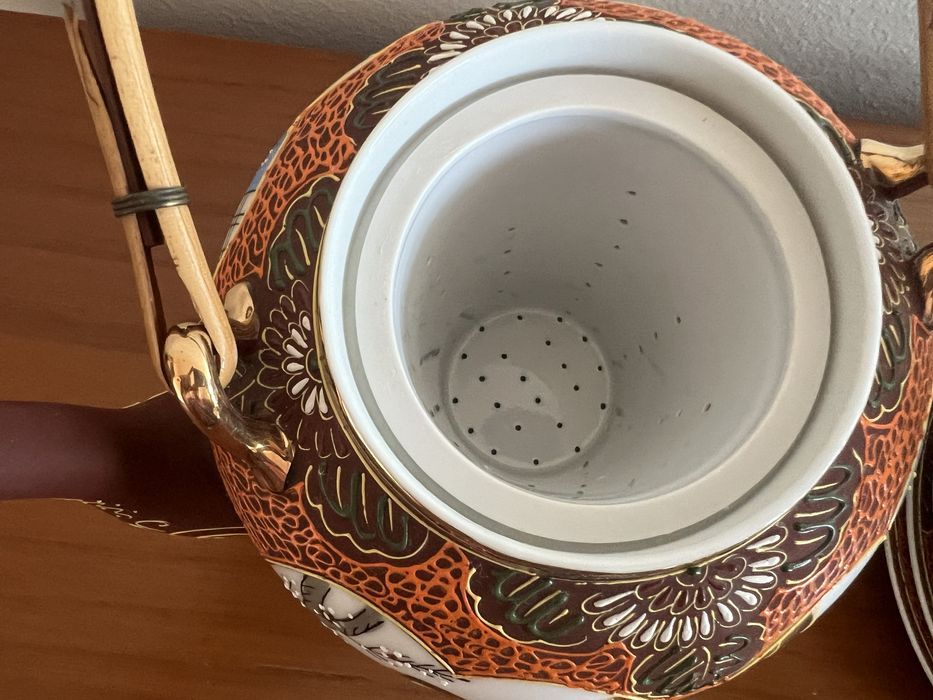 Serviço de chá em porcelana japonesa