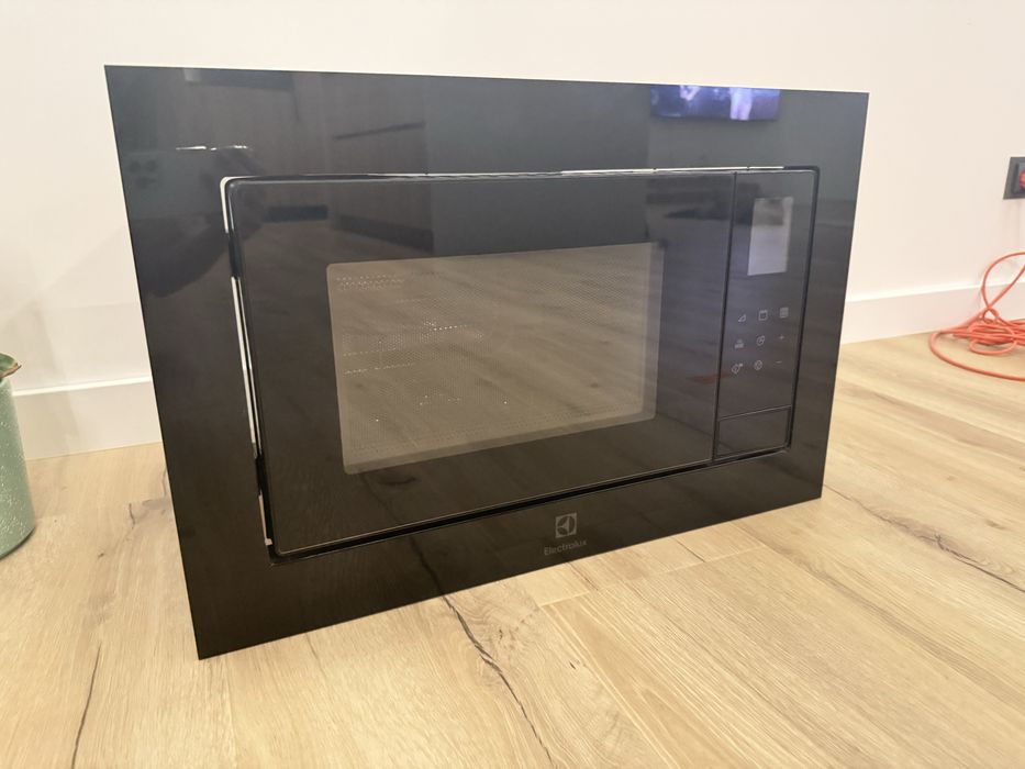 Electrolux LMS4253TMK Kuchenka mikrofalowa Mikrofala - nowa nieużywana