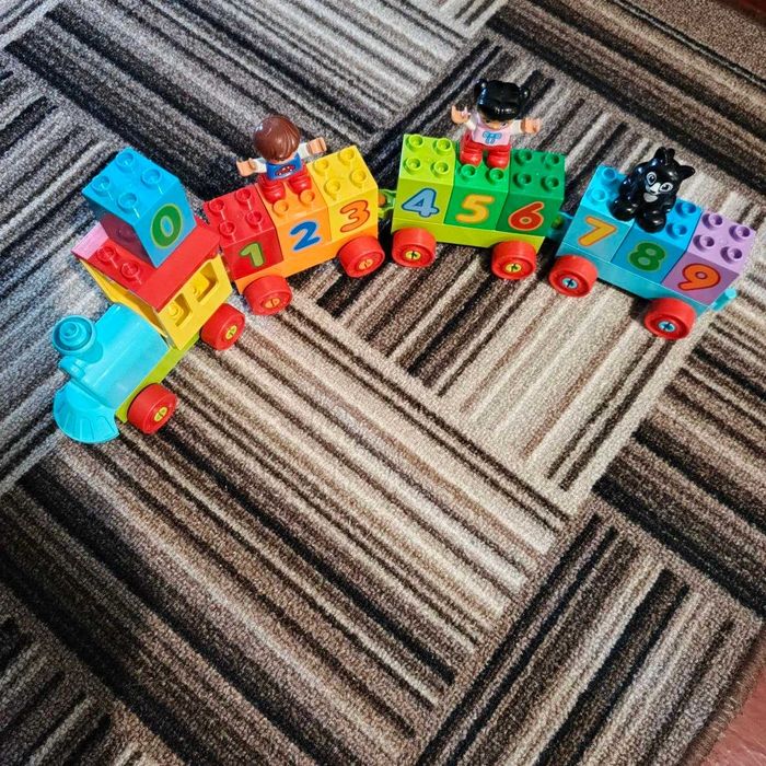 Конструктор LEGO DUPLO Потяг «Рахуй та грай» 10847