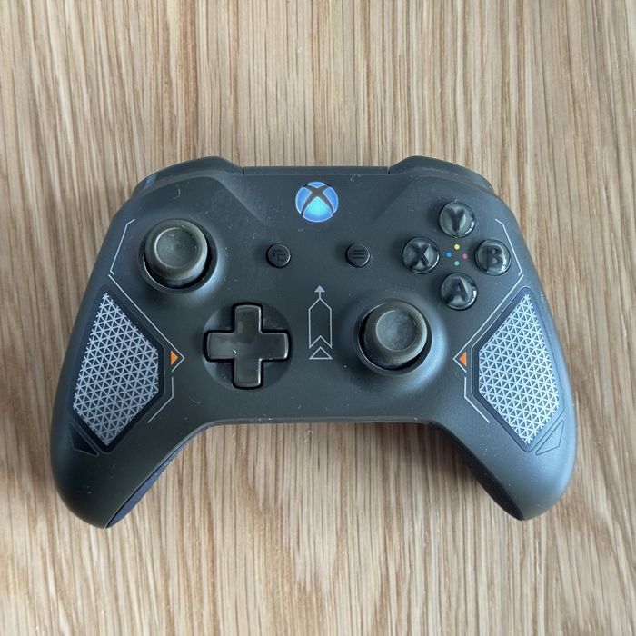 Pad Microsoft Xbox One Kontroler bezprzewodowy (combat tech)
