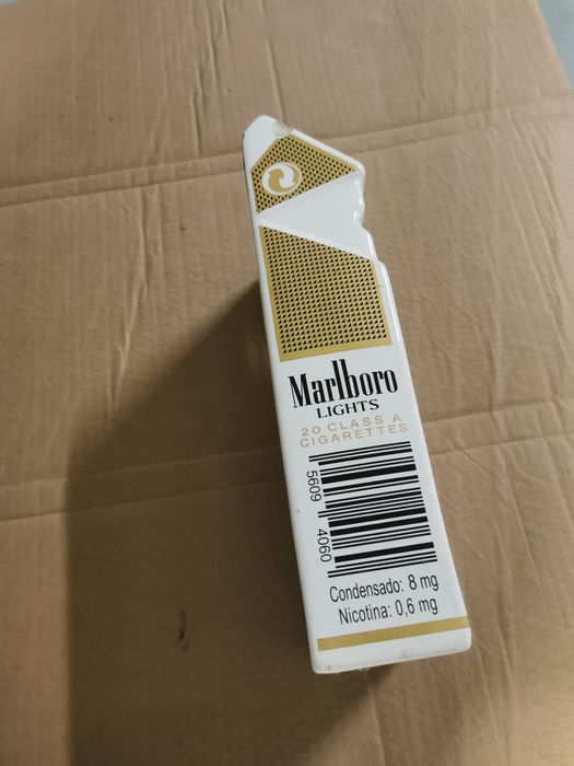 Cinzeiro Marlboro