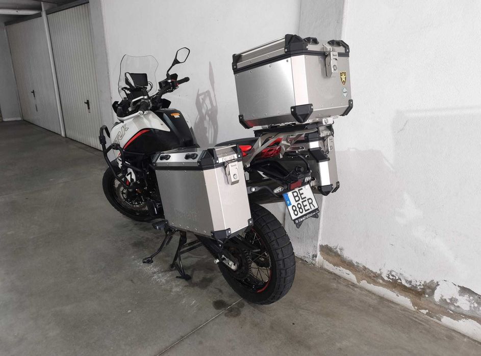 Moto Benelli 702x