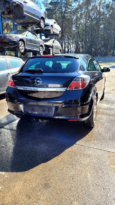 Opel astra Gtc 1.7 cdti 2010
