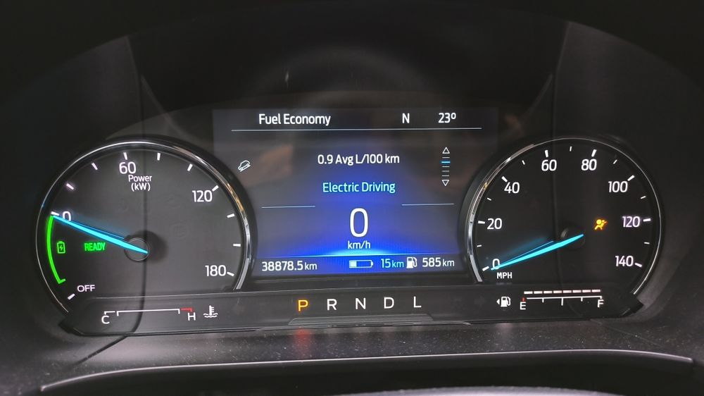 Ford Escape Гібрид PHEV (Plug-In Hybrid Electric Vehicle) 2021 року