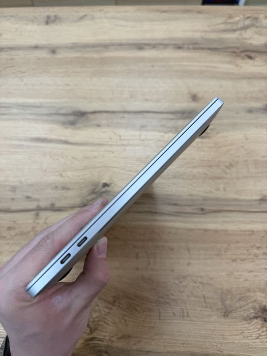 Магазин - 13” 2020 MacBook Pro i5/16GB/512GB Silver Батарея: 100% - Гарантія