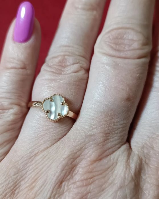 Сережки, каблучки, підвіси з перламутром ВанКліф 0.8см від 2.06 г- зол