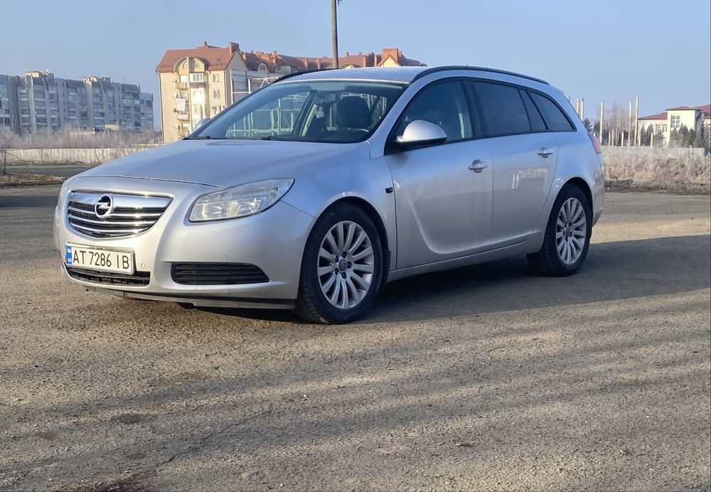 Прродається Opel insignia sports tourer