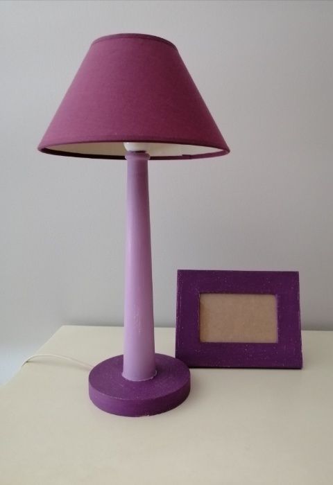 Conjunto de candeeiro e moldura