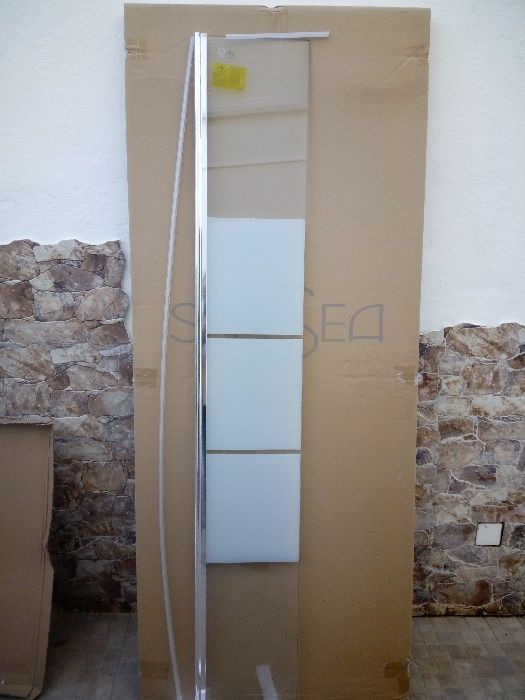 Vidro de polibã em estado novo