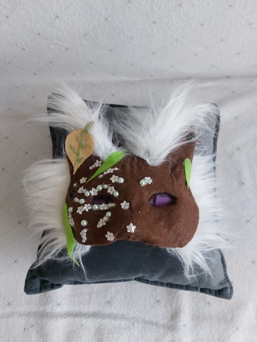 Маска котика з пушком