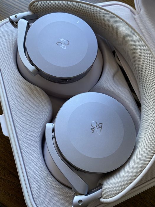 Bang  olufsen h 95