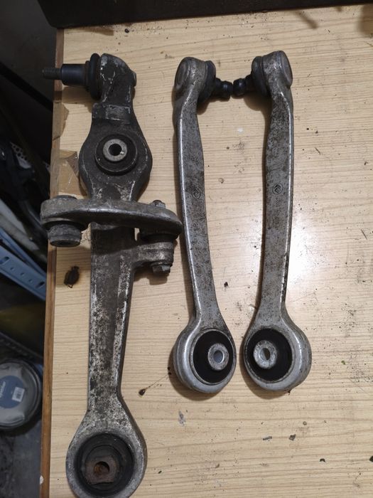 Wahacze + Sworzenie passat b5 / audi gorne dolne banan