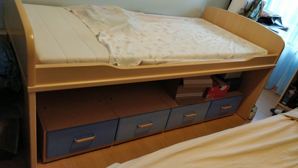 Cama dupla com 4 gavetas