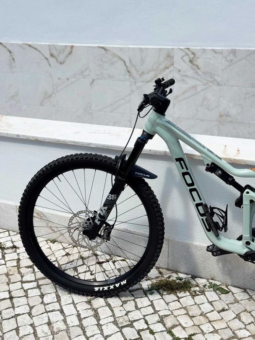 Bicicleta Focus Jam 6.9 XT MTB Full-suspension - Como NOVA