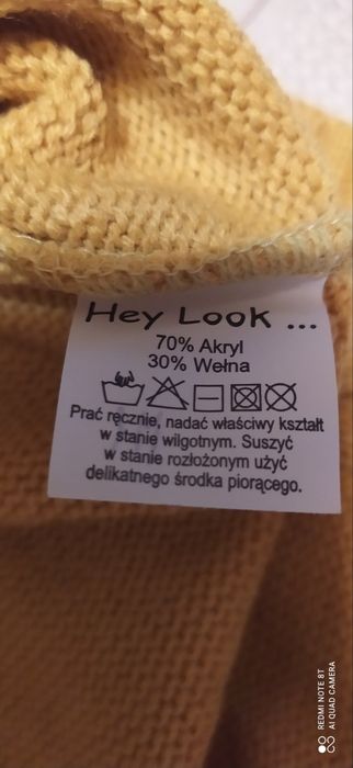 Sweterek Hey Look