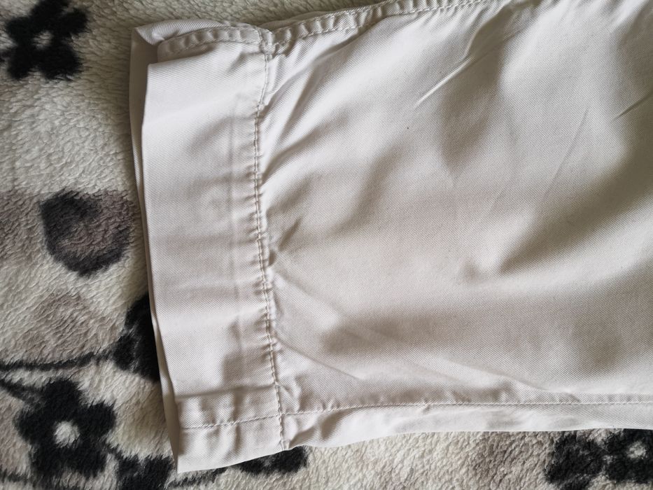 Szorty, krótkie spodenki, białe, Tommy Hilfiger, r. 29