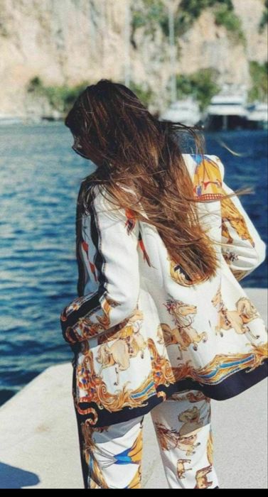 Брючний костюм в стилі Versace