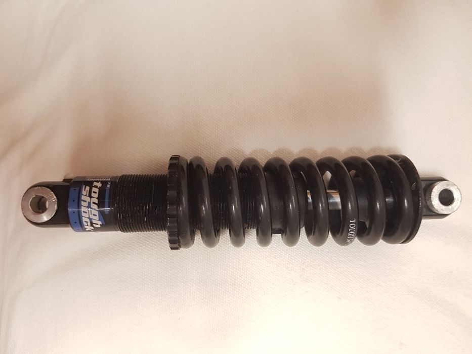 Um amortecedor de mola para bicicleta