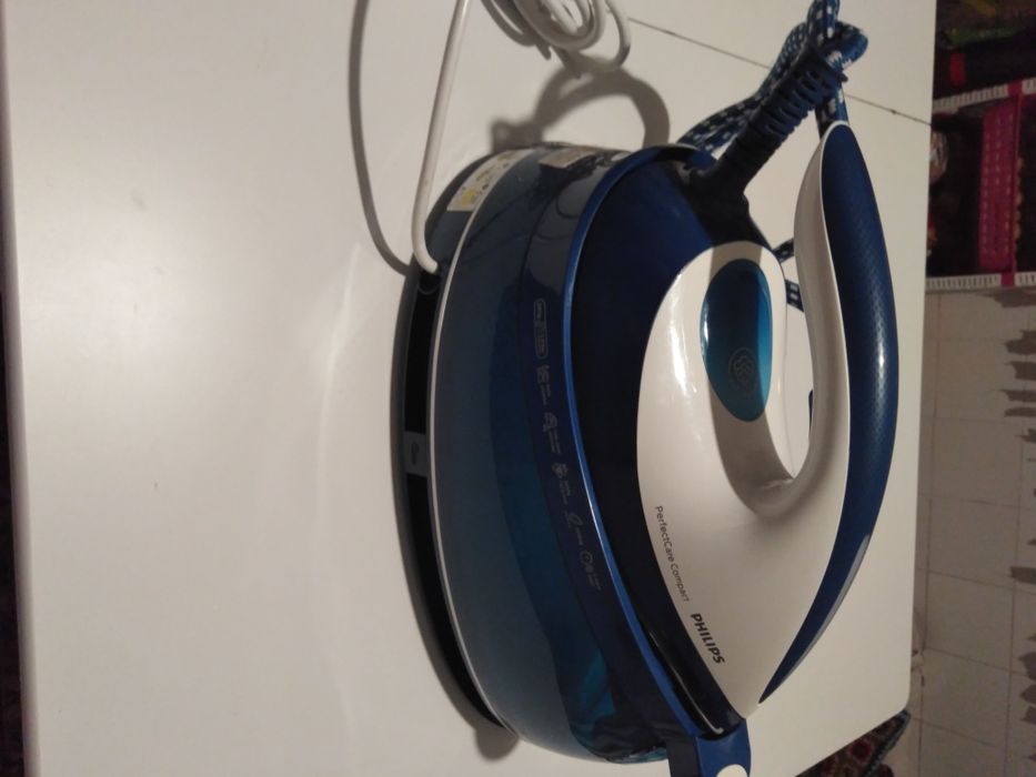 Philips Centro De Engomar GC7840/20 2400w 1.5l Steamglide