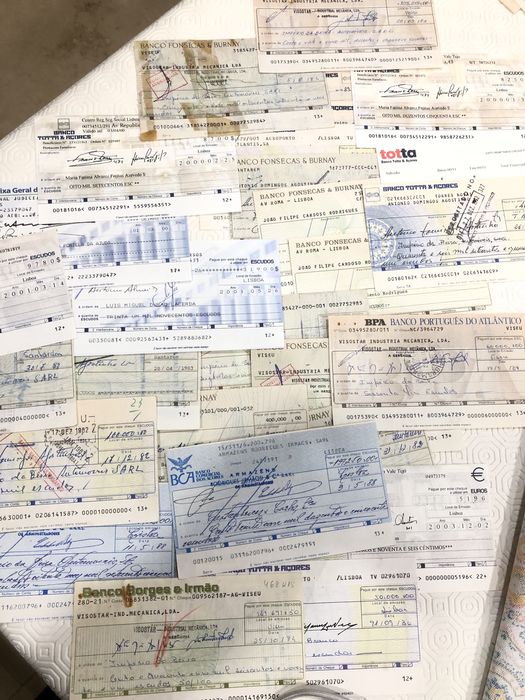 Lote de 30 Cheques Bancarios usados