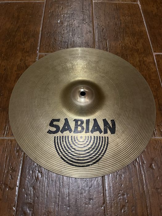 Pratos de Choque Sabian AA Regular Hats 14”