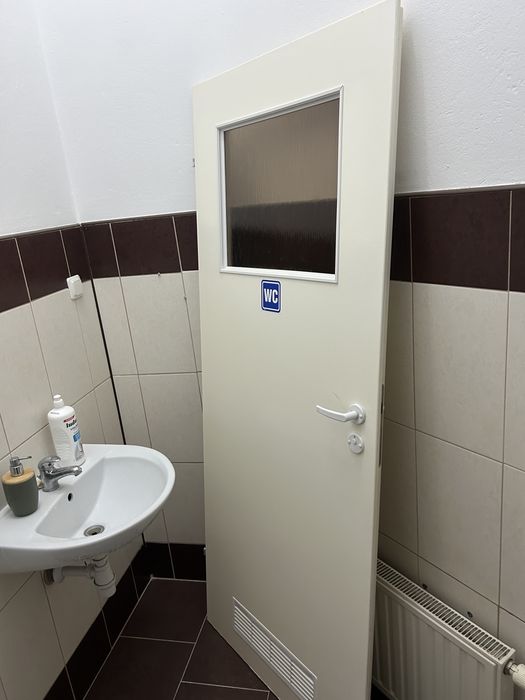 Oddam 4 sztuki drzwi i panele
