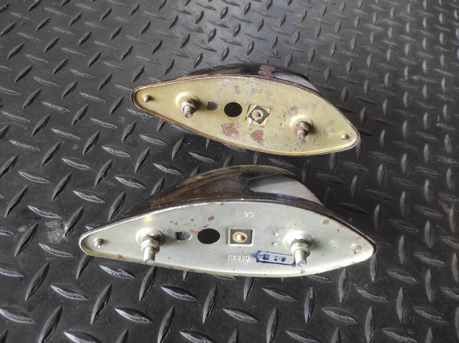 Lampka żółwik wózek K750 Dniepr Ural bdb stan kompletna z guma lampa