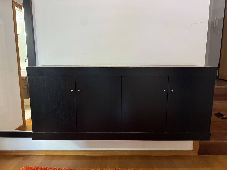 Aparador de Madeira Maciça