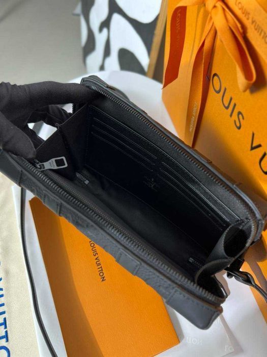Кросс боди Louis Vuitton плечевая сумка LV мессенджер Луи Виттон c830