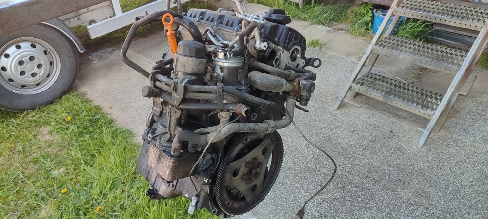 Audi A4 B6 Passat B5 Superb silnik AVF 1.9 130KM i inne