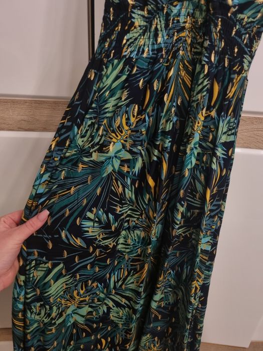 Długa lenia sukienka