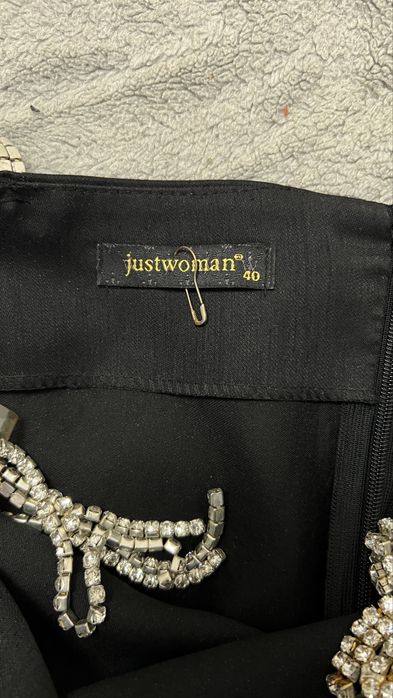 Продам вечірню сукню M можна і на L