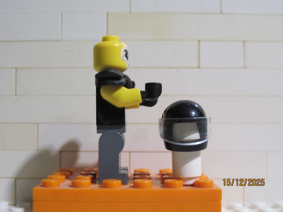 LEGO Ninjago figurka - Chopper Maroon. Używany, minimalne ślady zabawy