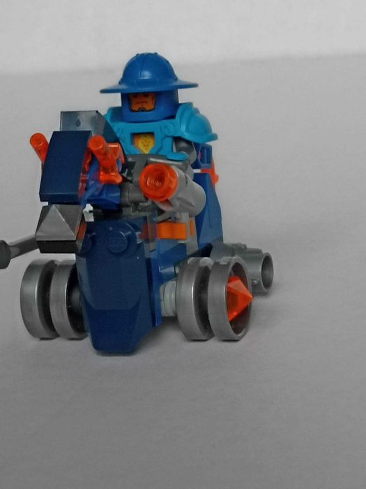 Lego Nexo Knights ,,Koń Motorowy" 30377