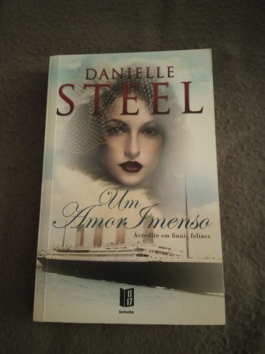 Livro de Danielle Steel" Um Amor Imenso"