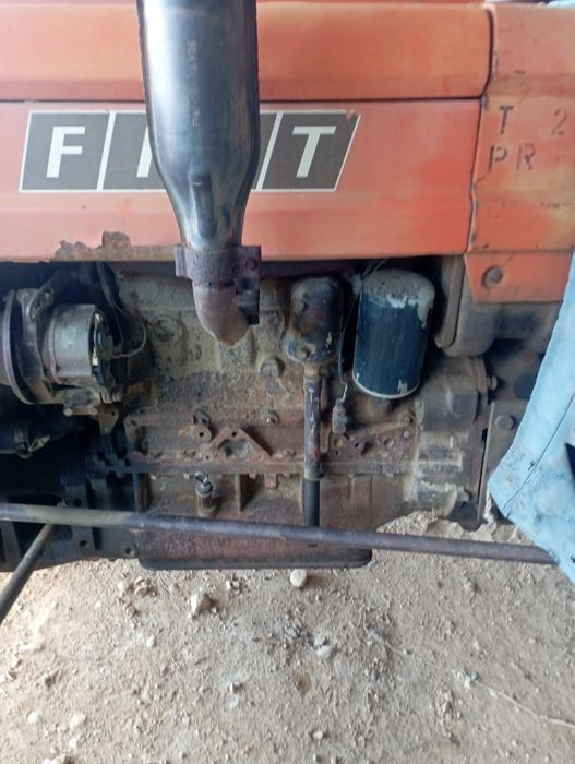 Trator Fiat 640.