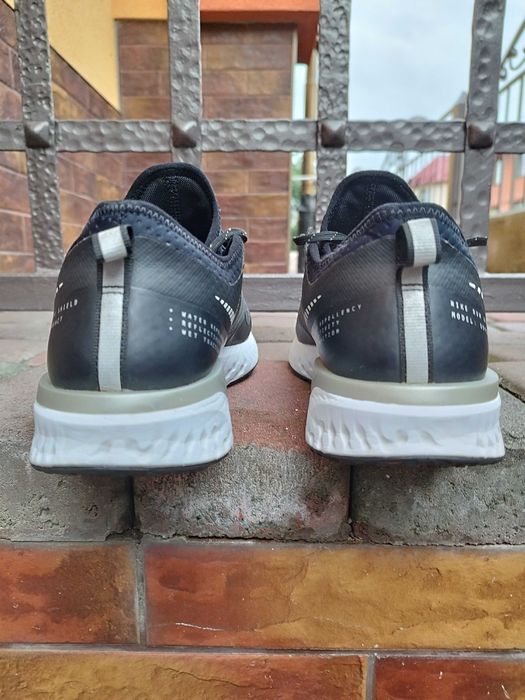 Кросівки жіночі Nike Odyssey React 2 Shield