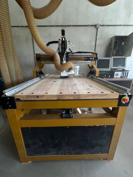 Фрезерний ЧПУ станок. В наявності 800*1200*140мм