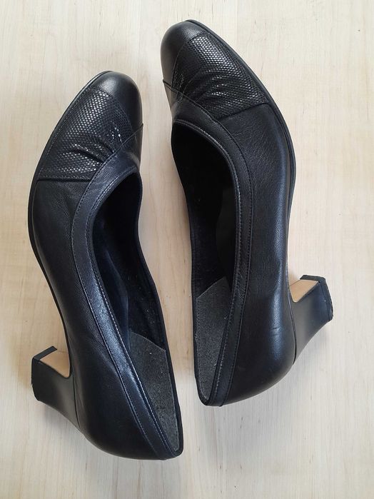 Туфлі, туфельки жіночі