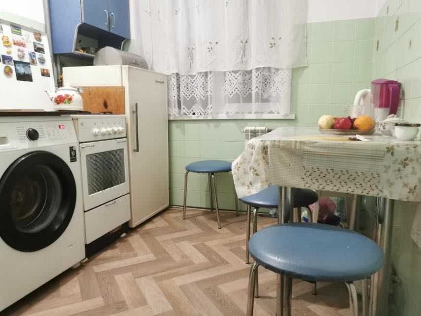 Оренда ВЕЛИКА кімната з балконом Львів Залізничний район без комісії