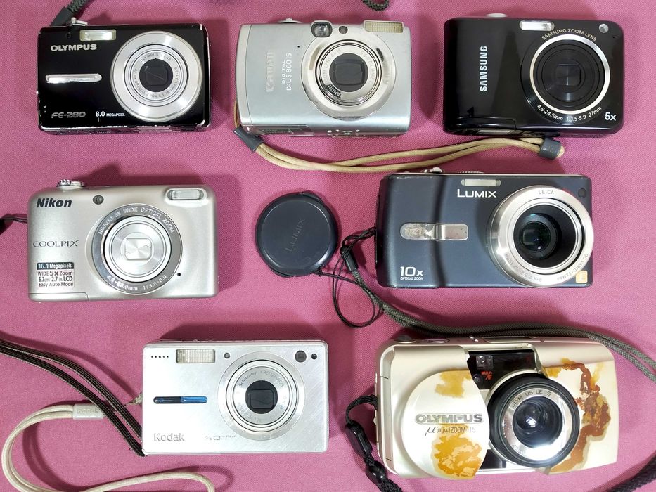 Цифрова камера Canon IXUS 800-IS