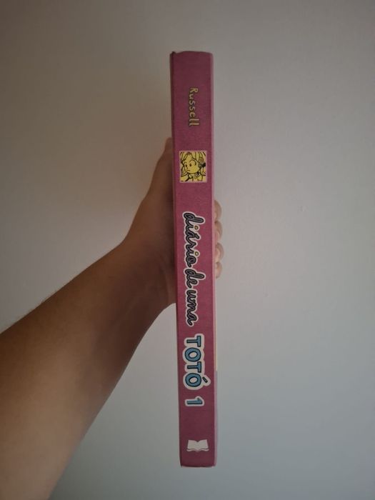 Livro "Diário de uma totó" 1