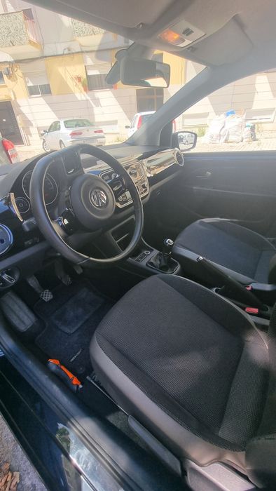 Volkswagen up! 1.0 (2012) em Estado Impecável – Apenas 102.000 km
