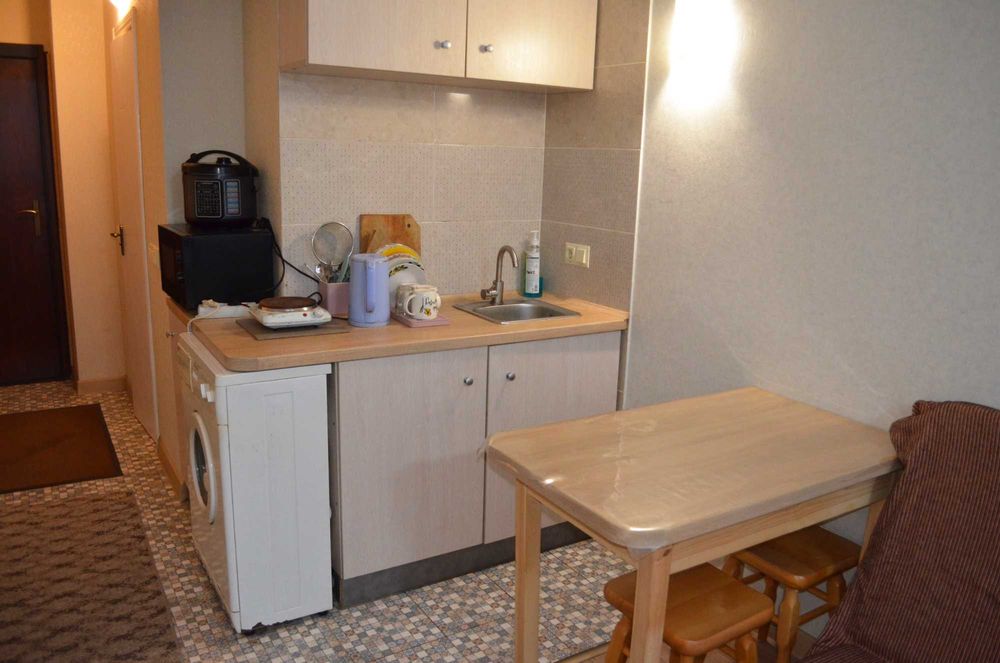 Борщаговка Святошинский. Квартира посуточно почасово Семьи Стешенкив 9