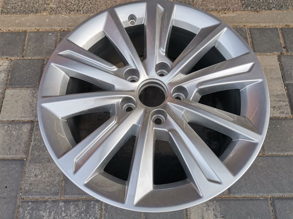 Felga SEAT Alhambra VW Sharan 6,5Jx16H2 5x112 ET33