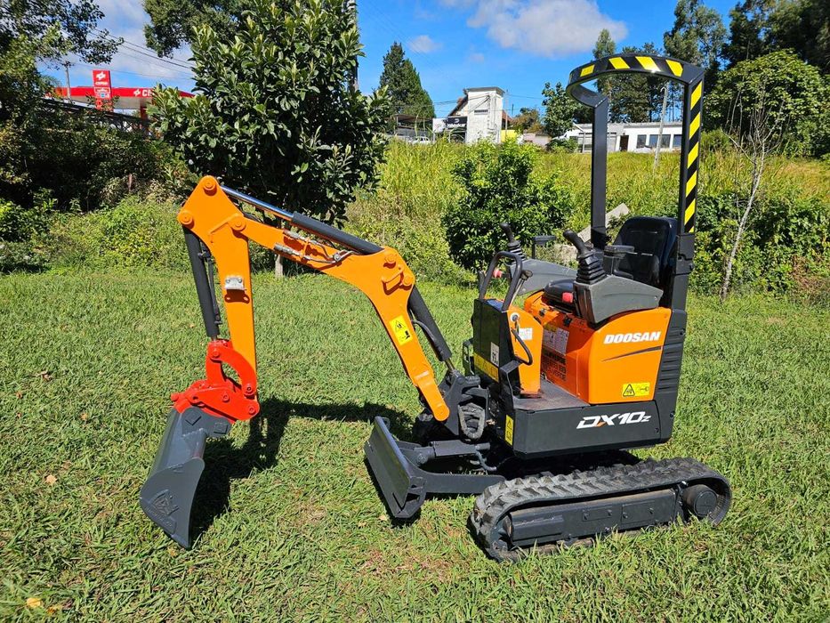 Mini Escavadora Doosan DX10z