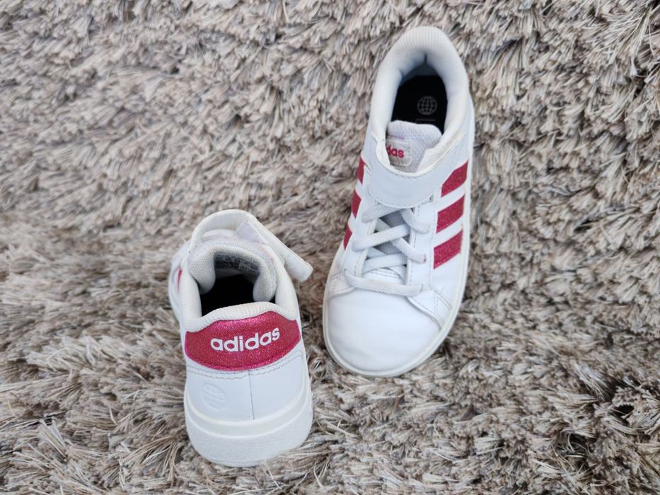Sapatilhas Adidas de menina