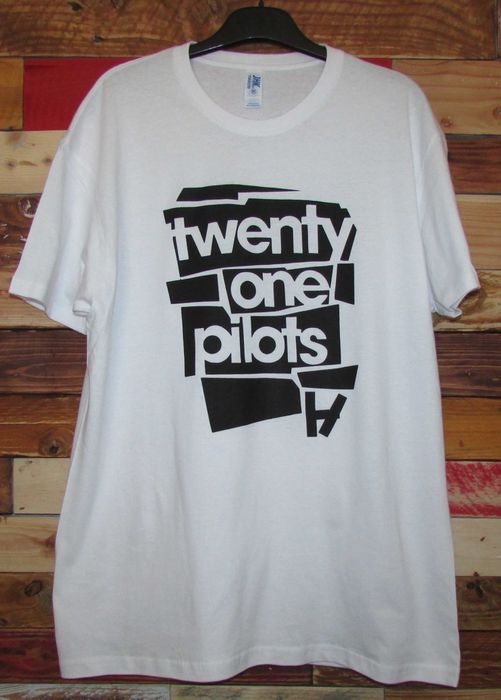 Twenty One Pilots / Panic! at the Disco / Bastille / The NBHD T-shirt64584474272002120