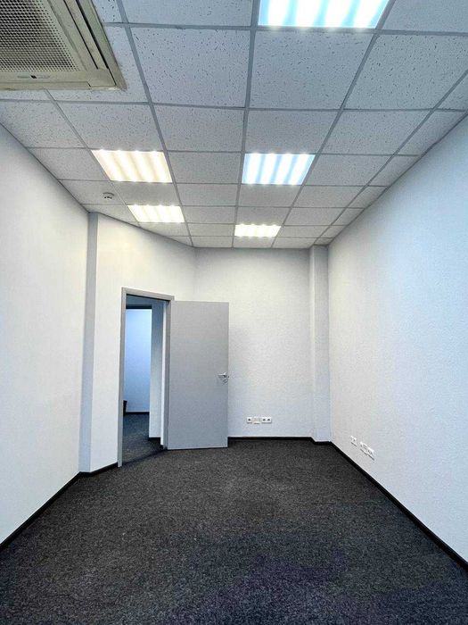 Оренда Офісу 26 м2 біля метро Палац Спорту, Пл. Українських Героїв